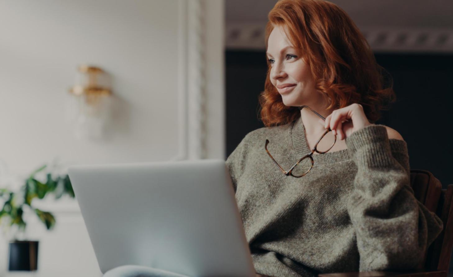 Sesión de webinar en vivo mostrando análisis financiero práctico